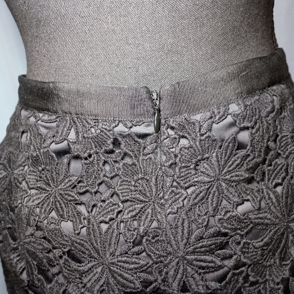 Talbots Black Lace Pencil Skirt | Elegant Day-to-Night Midi | Size 14 - Picture 5 of 8